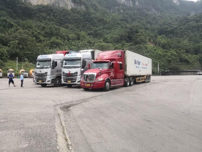 3.中越两国公路口岸汽运