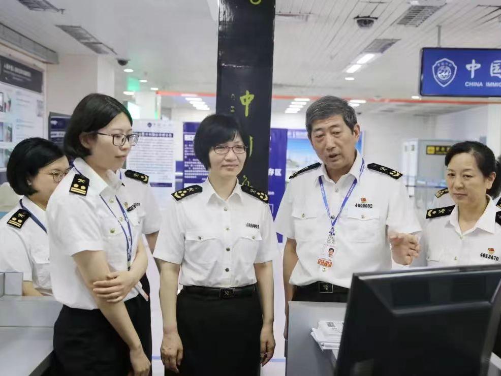 1.中越两国进出口报关及码头操作